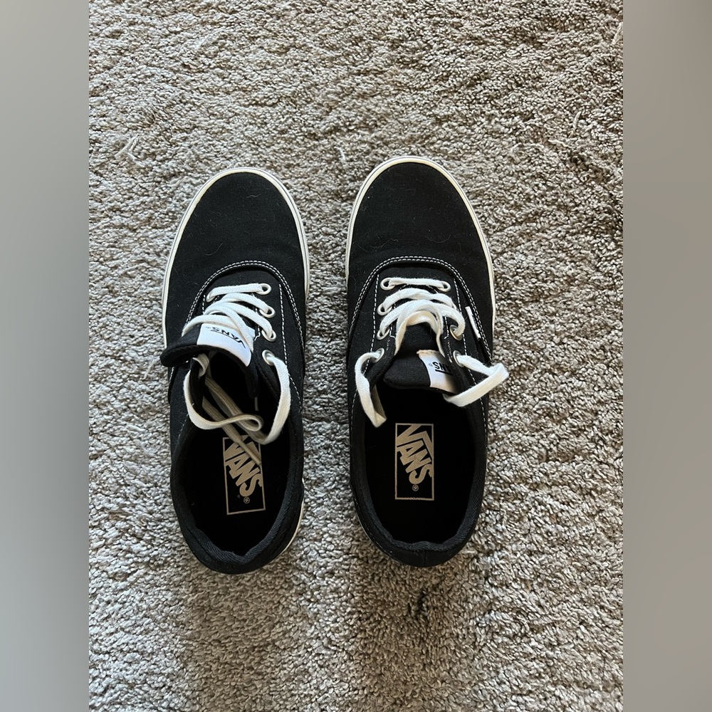 Vans - Picture 3 of 6